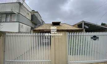 Imagem 2: Casa no Centro . A duas quadras da Praia