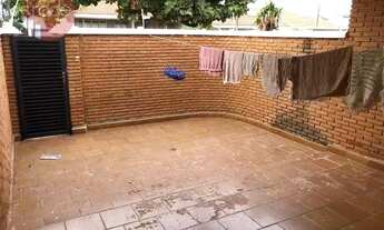 Imagem 5: Casa Mobiliada para Venda e Locação no Bairro Vila Monte Alegre em Ribeirão Preto com Pisc