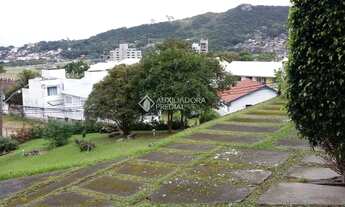 Imagem 7: Casa na Carvoeira