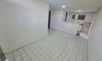 Imagem 3: Bessa - Alugo apartamento com 2 quartos