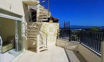 Imagem: Cobertura Triplex na Praia do Forte à venda