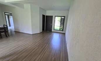 Imagem 4: Ipanema- Casa 3 dormitórios, sala, cozinha, vaga 2 carros cobertos-ALUGA!!!