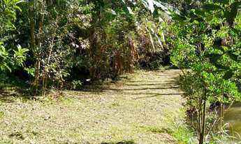 Imagem 4: Chácara perto de Curitiba - tanque e piscina