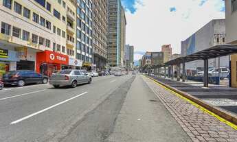 Imagem 3: Ponto comercial/Loja/Box para venda tem 31 metros quadrados em Centro - Curitiba - PR