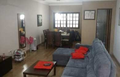 Imagem 3: Lindo Sobrado - 3 dorms - sendo 1 suíte - rua sem saída muito tranquila