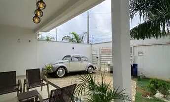 Imagem 6: Linda casa com móveis planejados e energia solar