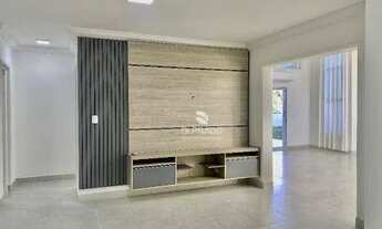 Imagem 3: Casa com 4 dormitórios à venda ou locação em frente ao Colégio Porto Seguro, 400 m² por R