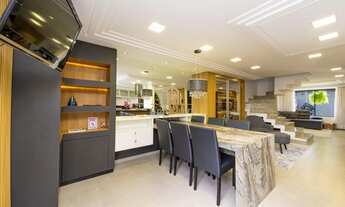 Imagem 3: Tríplex em condomínio com 3 suítes e jacuzzi