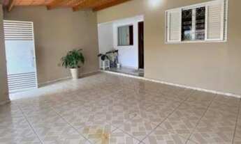 Imagem: Casa com três quartos no bairro do Marco