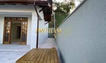 Imagem 6: Casa para venda possui 275 metros quadrados com 3 quartos em Pagani - Palhoça - SC