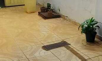 Imagem 4: VENDO CASA COM DEPENDÊNCIA NO FUNDO