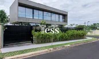 Imagem 3: Casa em condomínio de alto padrão para vender com 1 suíte com closet e 2 dormitórios com a