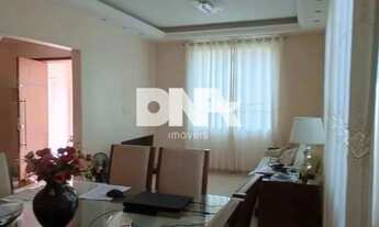 Imagem 4: Casa de rua : Triplex / Residencial / Praça da Bandeira