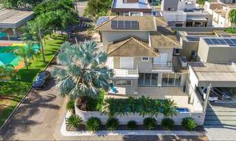 Imagem 3: Residência de alto padrão com área gourmet, piscina e sustentabilidade no Alto dos Ipês