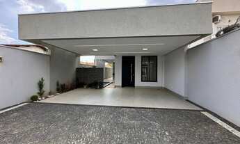 Imagem 4: Casa com 3 Quartos, Piscina e Churrasqueira na 110 Norte