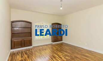 Imagem: SOBRADO - CAMPO BELO - SP