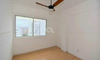 Imagem 4: Imóvel para venda com 57 metros quadrados com 3 quartos em Centro - Florianópolis - SC