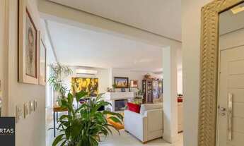 Imagem 2: Casa em Condomínio com 3 quartos e 324m² à venda na Rua João Caetano