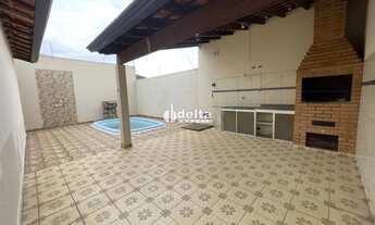 Imagem 7: Casa residencial com 4 quartos disponível para locação no bairro Cidade Jardim em Uberlând