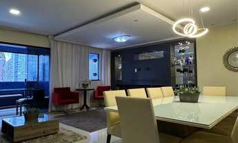 Imagem 2: Maravilhoso apartamento no edifício Plaza Alexandria