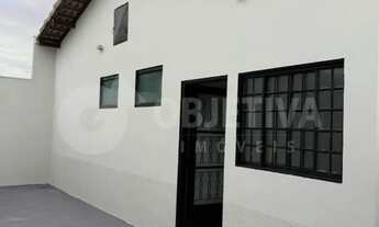 Imagem 2: Casa à venda, 2 quartos, 1 suíte, 2 vagas, SHOPPING PARK - UBERLANDIA/MG