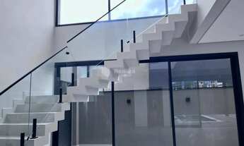 Imagem 3: DR - Sobrado Alto Padrão com 246 m² com 4 suítes, churrasqueira, piscina - Reserva Aruanã