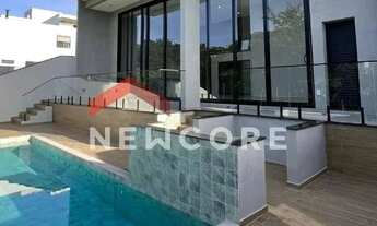 Imagem: Casa de condomínio em Rua Júlio Cassola