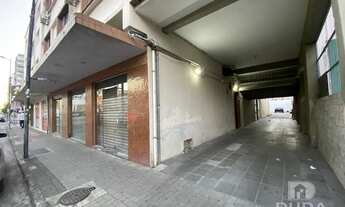 Imagem 3: Sala comercial térrea com aproximadamente 400 m²