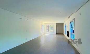 Imagem 3: Casa em Porto Alegre, no bairro Jardim Isabel, com 3 dormitório(s), e 3 banheiro