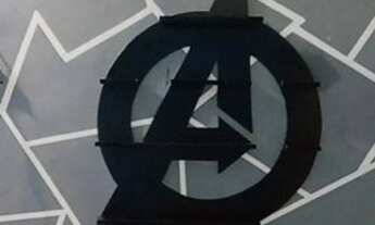 Imagem: Prateleira Avengers 100 reais