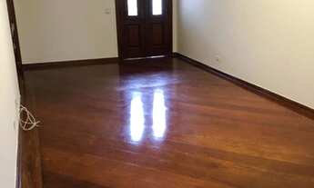 Imagem 5: Casa de condomínio térrea para aluguel possui 400 metros quadrados com 4 quartos