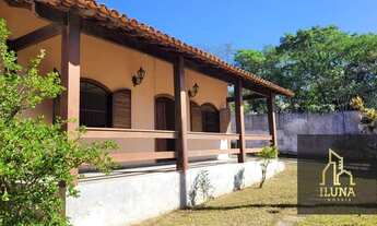 Imagem: CASA COM 03 QUARTOS E MUITO ESPAÇO INTERNO