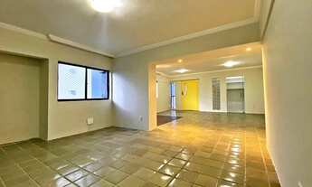 Imagem 2: Oportunidade de garantir seu imóvel! Apartamento para venda com 158 metros quadrados com 3