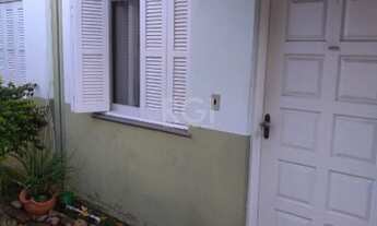 Imagem: Porto Alegre - Casa Padrão - Tristeza