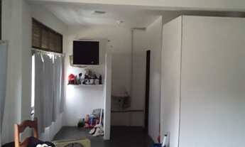 Imagem 3: Casa para venda com 330 metros quadrados com 5 quartos