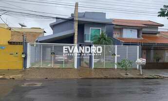 Imagem 2: Casa para Venda em Cuiabá, Jardim Itália, 4 dormitórios, 4 suítes, 6 banheiros, 4 vagas