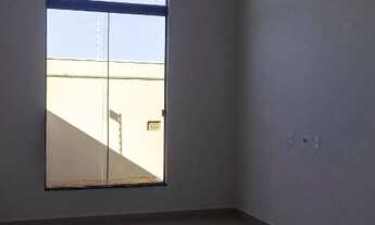 Imagem 2: Belíssima casa no Bairro Viviam Parque, com