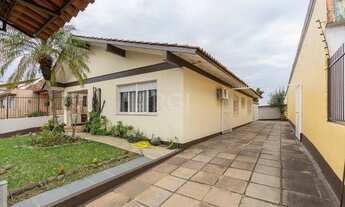 Imagem 2: Porto Alegre - Casa Padrão - Medianeira