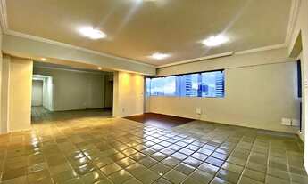 Imagem 3: Oportunidade de garantir seu imóvel! Apartamento para venda com 158 metros quadrados com 3