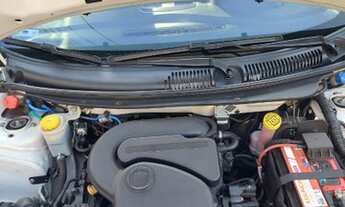 Imagem 7: Palio Attractive completo