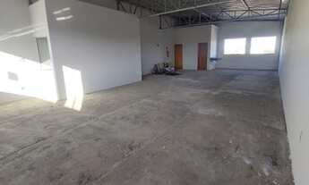 Imagem 2: Barracão comercial para locação, Bairro São Domingos, Franca - Barracão com 1 sala, 2 banh