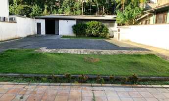 Imagem: Alugo galpão com amplo estacionamento no