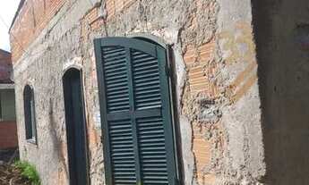 Imagem 2: VENDE- SE CASA Casa com 3 dormitórios