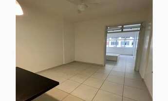 Imagem 3: Apartamento todo reformado, 2ª quadra da praia de copacabana posto 2, vista mar na lateral