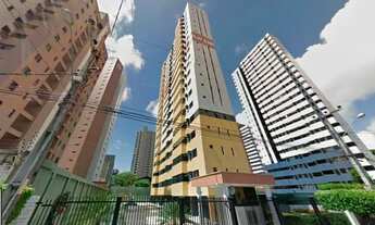 Imagem 2: Unidade à venda com ampla varanda, móveis fixos, andar alto para quem busca conforto e sof