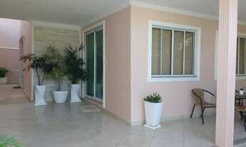 Imagem 3: Casa para aluguel possui 130 metros quadrados com 3 quartos em Campo Grande - Rio de Janei