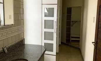 Imagem 3: Alugo excelente casa, 4/4, cond fechado, com piscina!