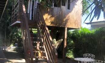 Imagem 4: Térrea para venda possui 220 metros quadrados com 3 quartos em Porto Novo - Saquarema - RJ