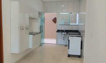 Imagem 3: ALUGO R$ 2.400, 2 quartos, Cond Laranjeiras Residence, prox a Av das Torres, Flores