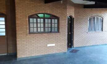 Imagem: Linda casa com 3 quartos, 1 suíte e 5 vagas